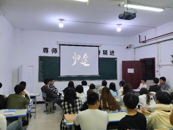 筑牢青春防線 東坪街道開展反邪教宣傳進校園活動