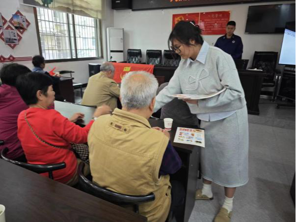 九洲社區(qū)開展“全民消防 生命至上”消防科普知識講座