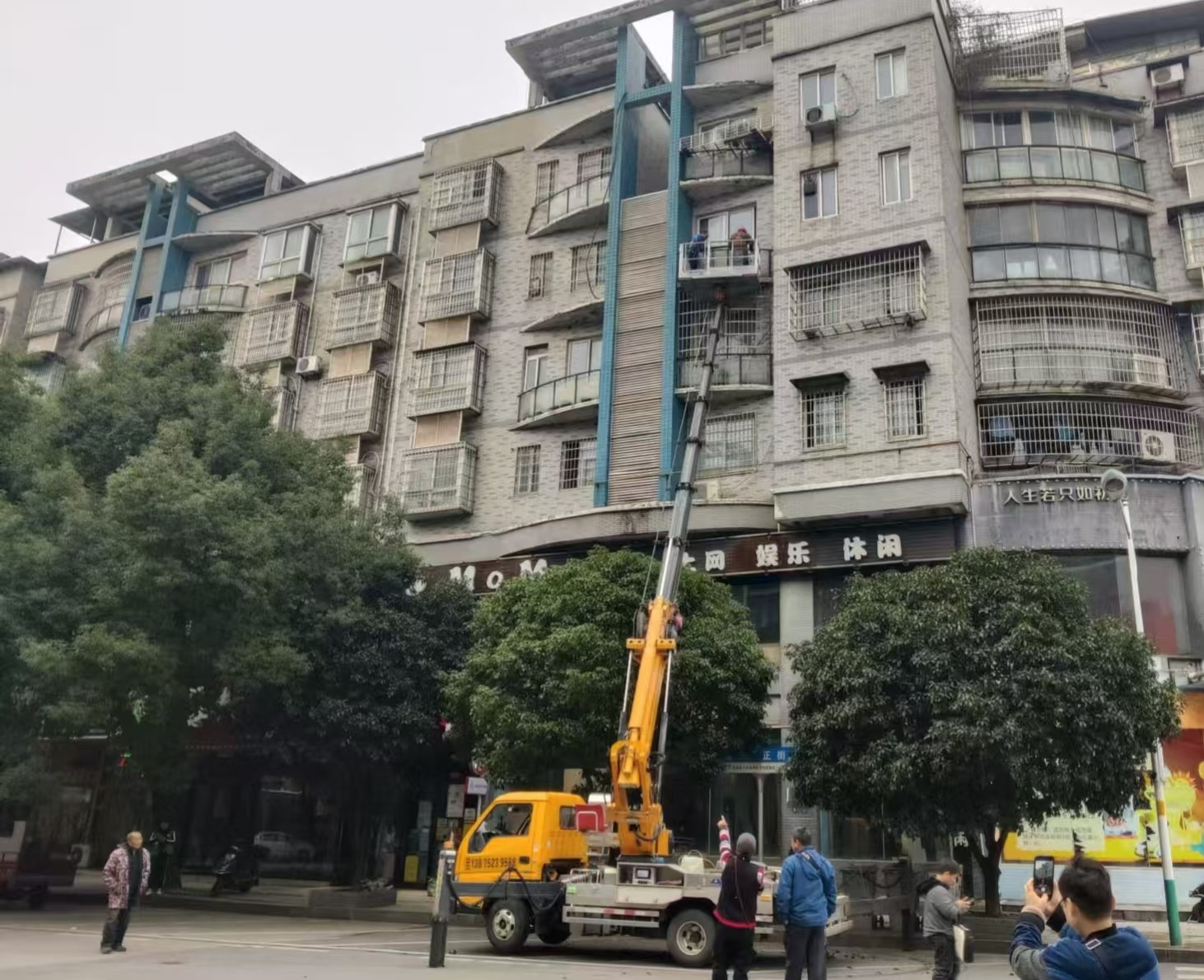 紗廠街社區(qū)：消除安全隱患 保障居民安全