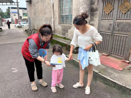 橫街社區(qū)開展防溺水宣傳活動