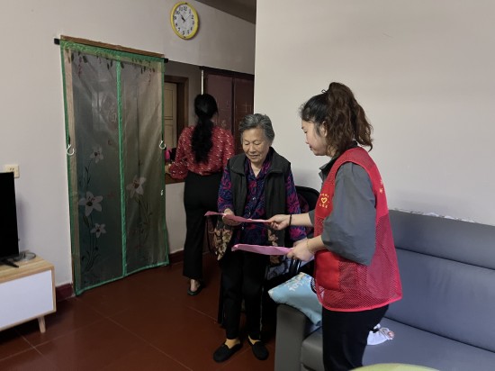 橫街社區(qū)新時(shí)代文明實(shí)踐站開展“文明交通 你我同行”宣傳活動(dòng)