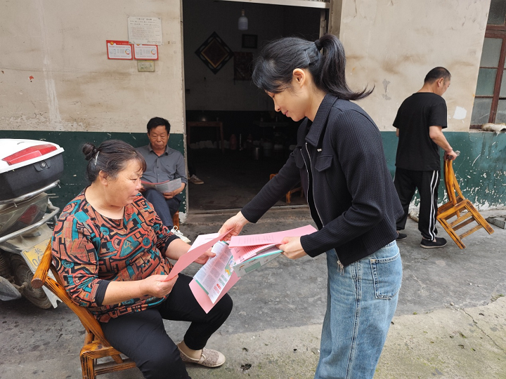 昭山鎮(zhèn)路口社區(qū)開展“遠離非法集資，拒絕高利誘惑”主題宣傳活動