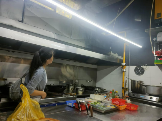 安樂社區(qū)開展沿街門店燃?xì)獍踩珯z查活動