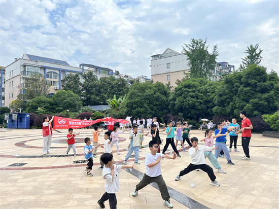 長(zhǎng)塘社區(qū)：“繩”采飛揚(yáng)傳非遺 活力課堂護(hù)成長(zhǎng)