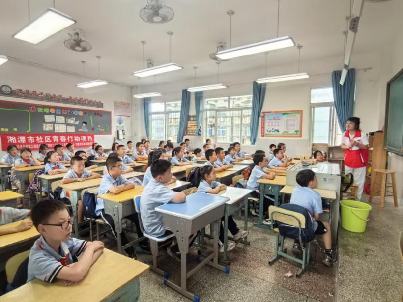 社區(qū)青春行動  鐵園社區(qū)青少年科普活動有新意