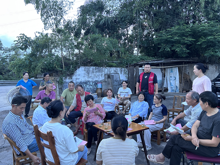 聽民聲解民憂 昭山鎮(zhèn)高峰村“三聽三問”屋場會架起黨群“連心橋”