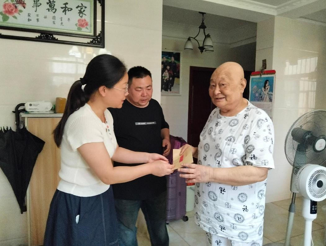 板塘街道開展“七一”系列活動(dòng)凝聚奮進(jìn)力量