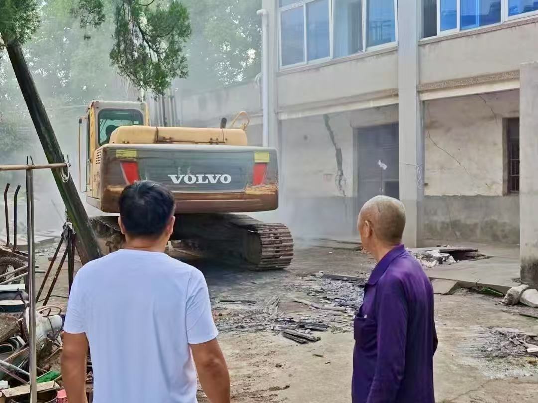 告別“憂居”迎“優(yōu)居”  雙馬街道地災(zāi)戶異地搬遷工作見(jiàn)實(shí)效