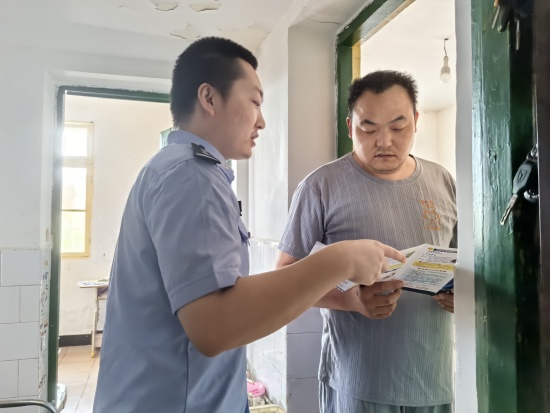 瓦窯塘社區(qū)：警社聯(lián)動(dòng)織密反詐“防護(hù)網(wǎng)”