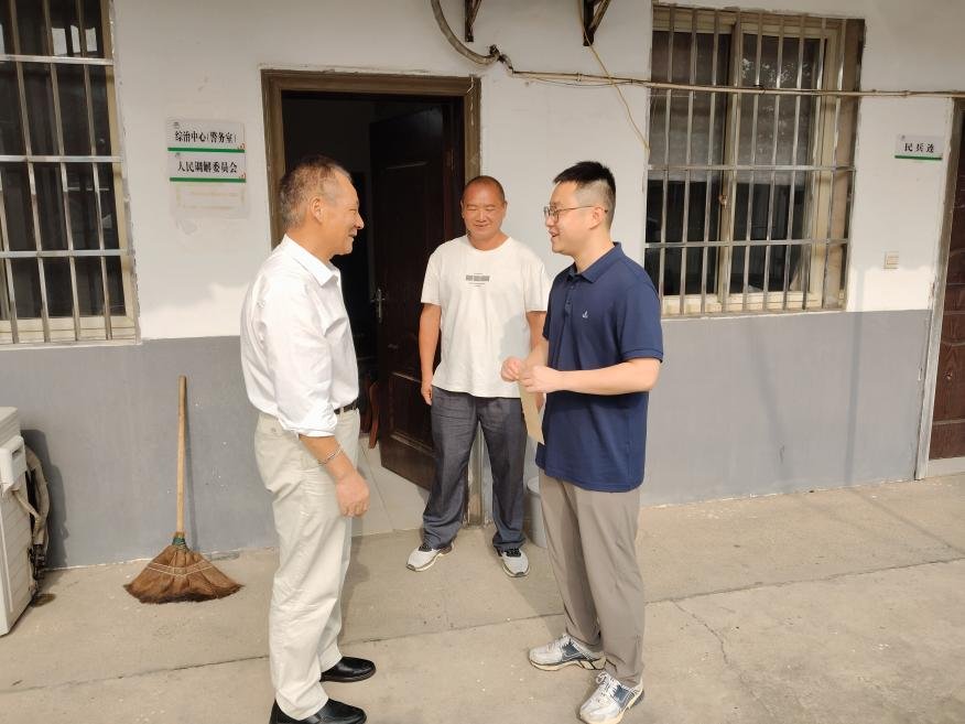 板塘街道開展“八一”走訪慰問活動 情暖退役軍人心