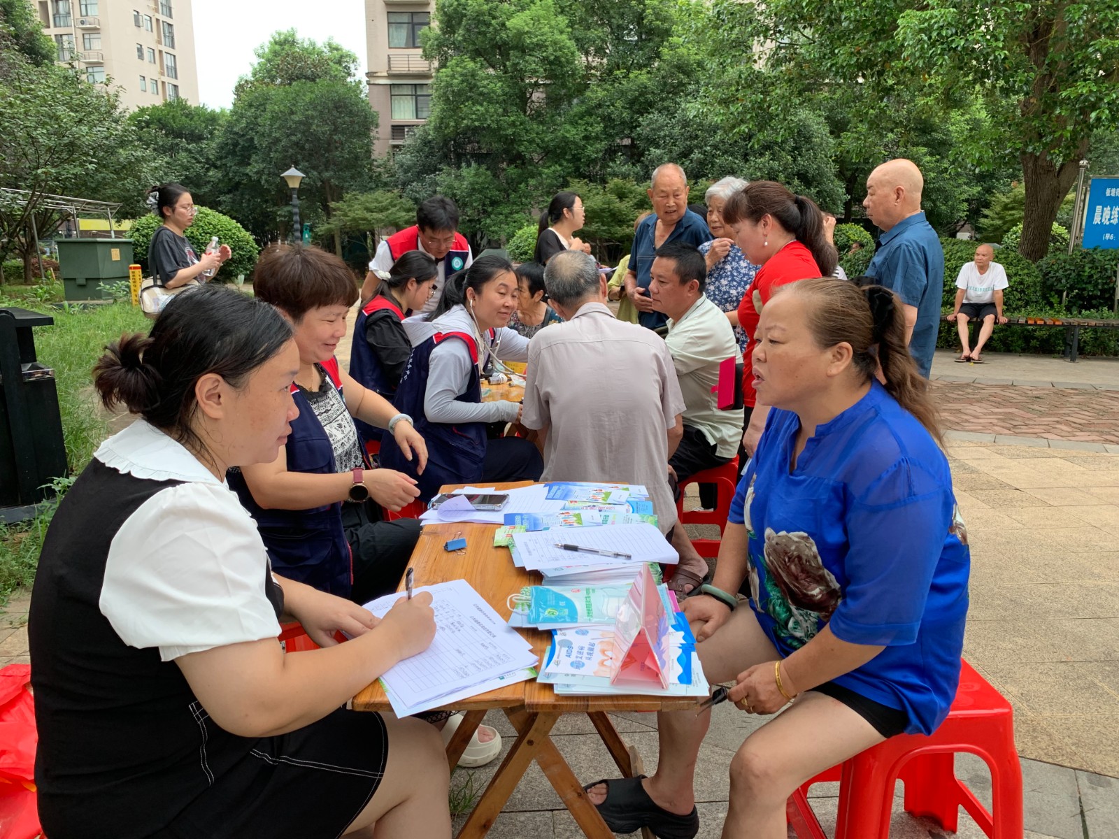 我愛湘潭我的家｜橋灣社區(qū)開展健康義診便民服務活動