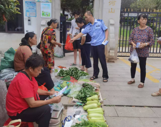 我爱湘潭我的家｜板塘街道开展“百万警进千万家”反诈宣传活动