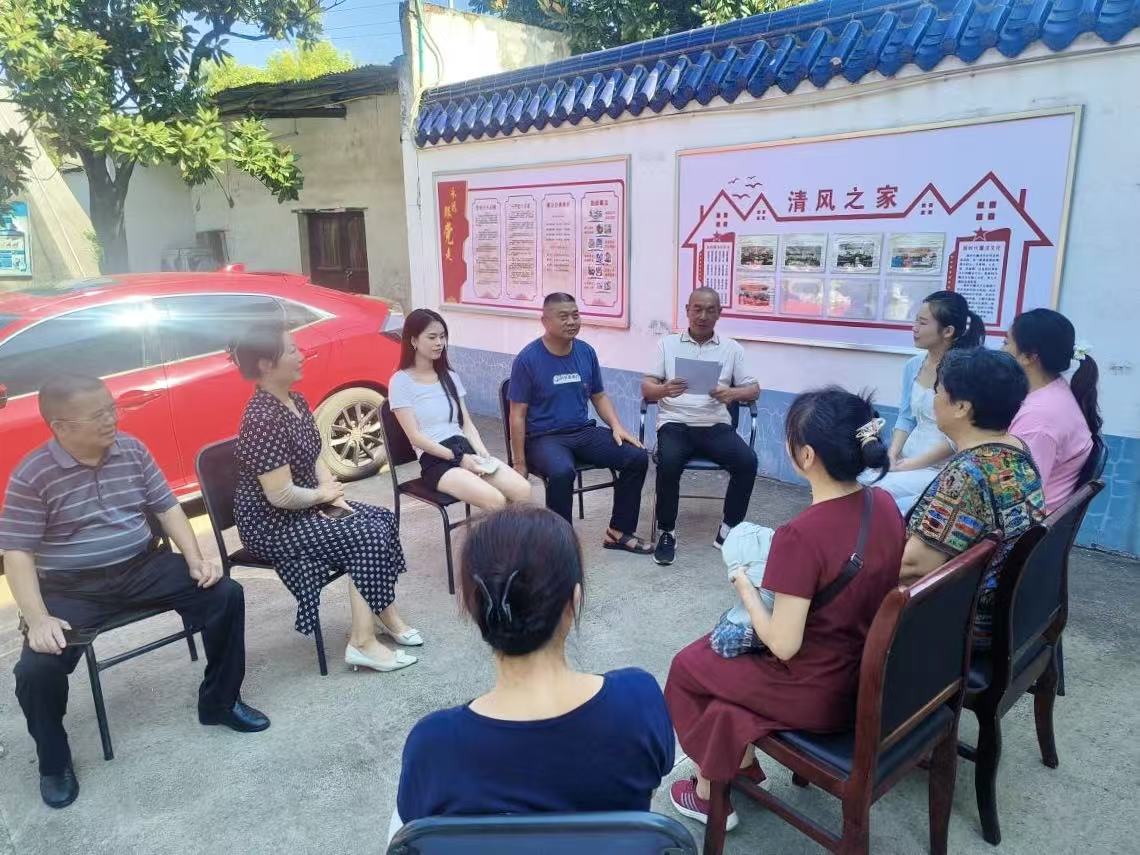 新站社區(qū)黨總支：創(chuàng)新黨課形式  讓黨員教育“活”起來(lái)