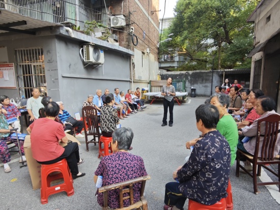 岳塘街道解锁老旧社区治理新密码​