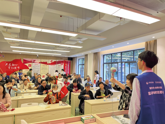 长塘社区开展“青伴夕阳——月满中秋 情系家国”主题活动