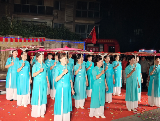 云盘社区：双节前夕文化艺术节启幕 邻里欢聚共筑家园温情