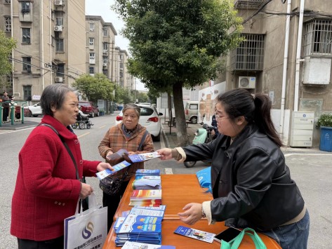 鐵園社區(qū)積極開展禁毒宣傳活動