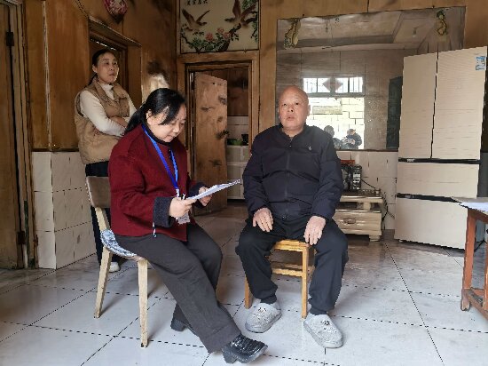 書院路街道芙蓉社區(qū)：“敲門行動”暖人心 防火護(hù)安顯擔(dān)當(dāng)