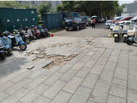 学卫社区：快速修复破损人行道 基层治理解民忧