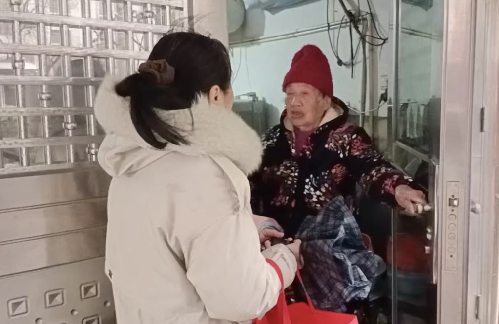 新造合作社开展“敲门行动” 筑牢冬季安全防线