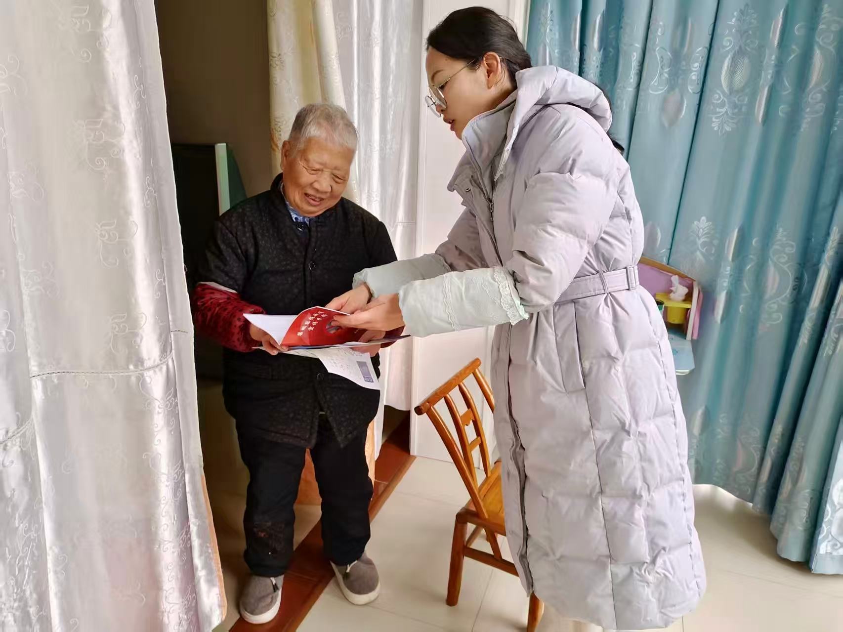 新塘里社区：寒雪映初心 服务暖民心