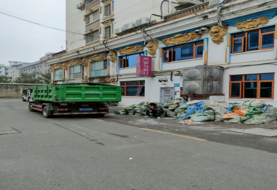 長塘社區(qū)：民生服務(wù)不打烊 及時處置解民憂