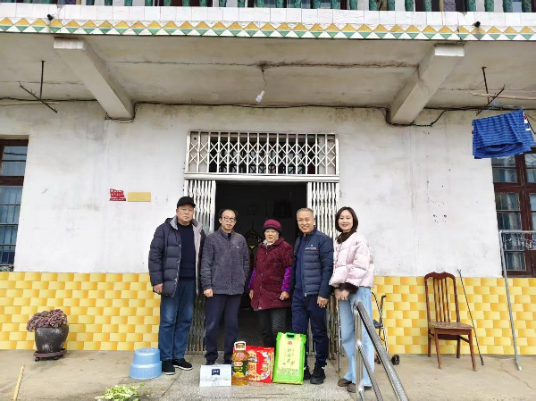 人大東坪街道工委開(kāi)展春節(jié)慰問(wèn)暨第一季度集中學(xué)習(xí)活動(dòng)