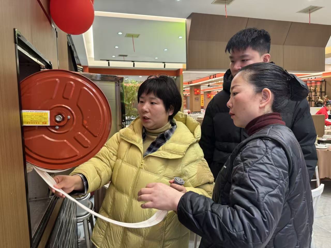 新塘社區(qū)：守好安全關(guān) 護平安春節(jié)