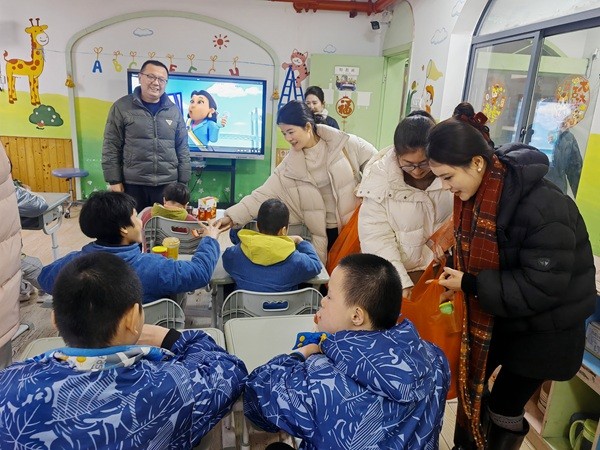 三角坪社區(qū)走進(jìn)湘潭市社會(huì)福利院開展專項(xiàng)慰問活動(dòng)