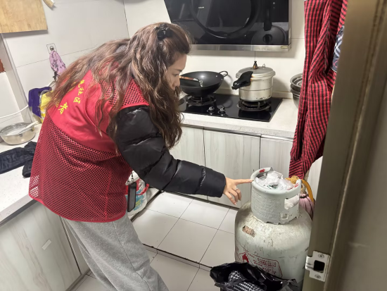 陽光社區(qū)開展節(jié)后復工復產(chǎn)燃氣安全專項檢查與宣傳活動