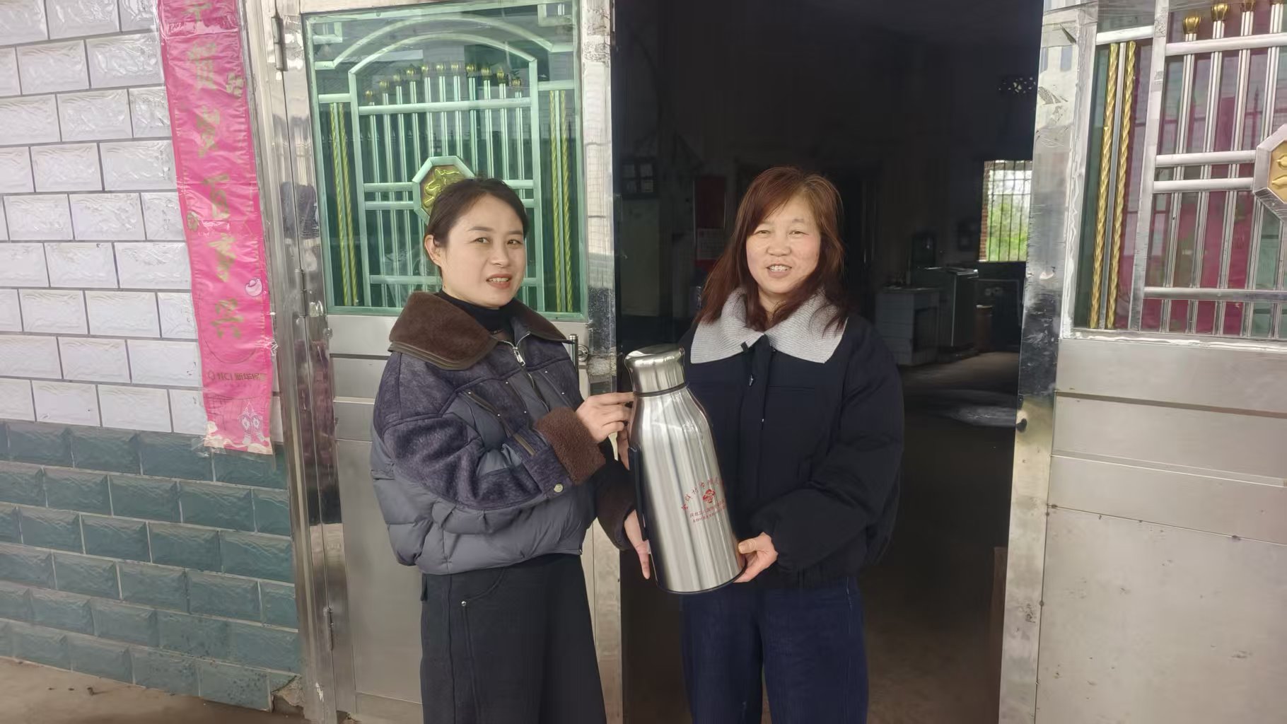 我愛(ài)湘潭我的家丨金群村：“三八”婦女節(jié)禮暖巾幗心