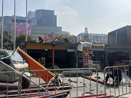 三角坪社區(qū)完成戶外廣告與招牌設施全面摸底排查整治行動