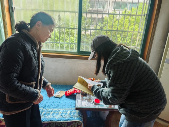 金耐社區(qū)：把好低保核查關(guān) 嚴(yán)守民生保障線