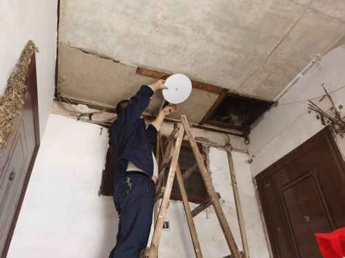 芙蓉社區(qū)：暖心服務(wù)進(jìn)社區(qū) 照亮居民回家路