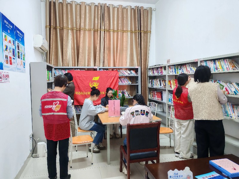 联合村农家书屋开展“护苗绿书签，悦读正版行”主题读书活动