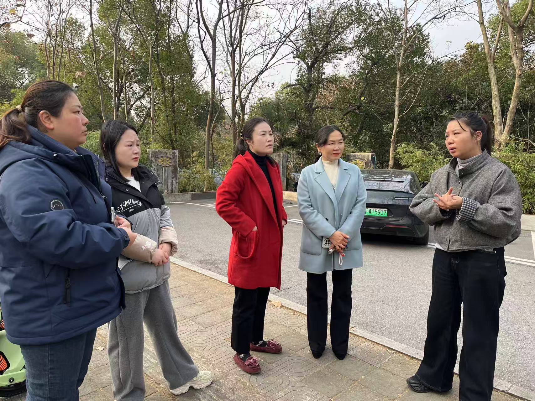 岳塘街道：人大代表解民忧 遗留路段焕新颜