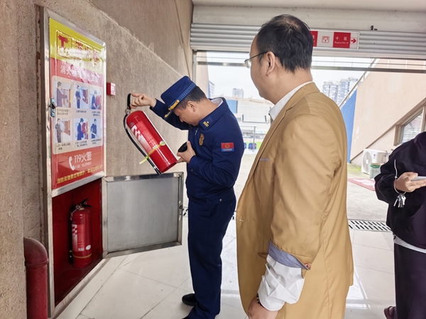 岳塘区消防救援局开展第六届湖南旅游发展大会相关活动举办场地消防安全检查