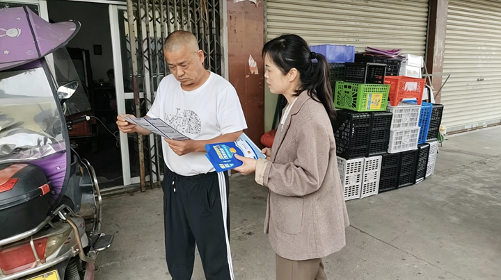 昭山鎮(zhèn)路口社區(qū)組織“反詐夜話”行動(dòng)
