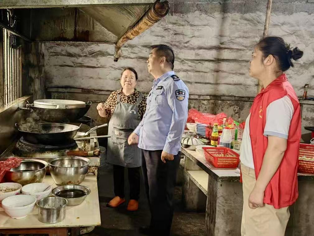 国强社区：警社联动除隐患 平安护航筑防线