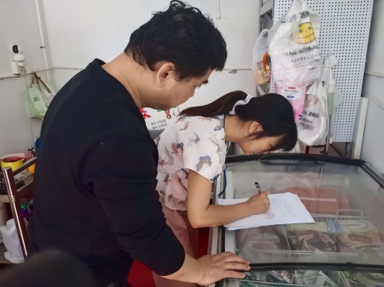 芙蓉社区：芙蓉花开护万家 隐患排查筑平安