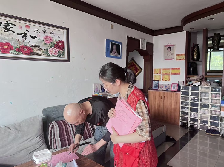 昭山鎮(zhèn)窯洲社區(qū)開展“我愛湘潭我的家”——防災(zāi)減災(zāi)宣傳活動(dòng)