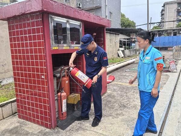 岳塘区消防救援局开展端午节前消防安全检查