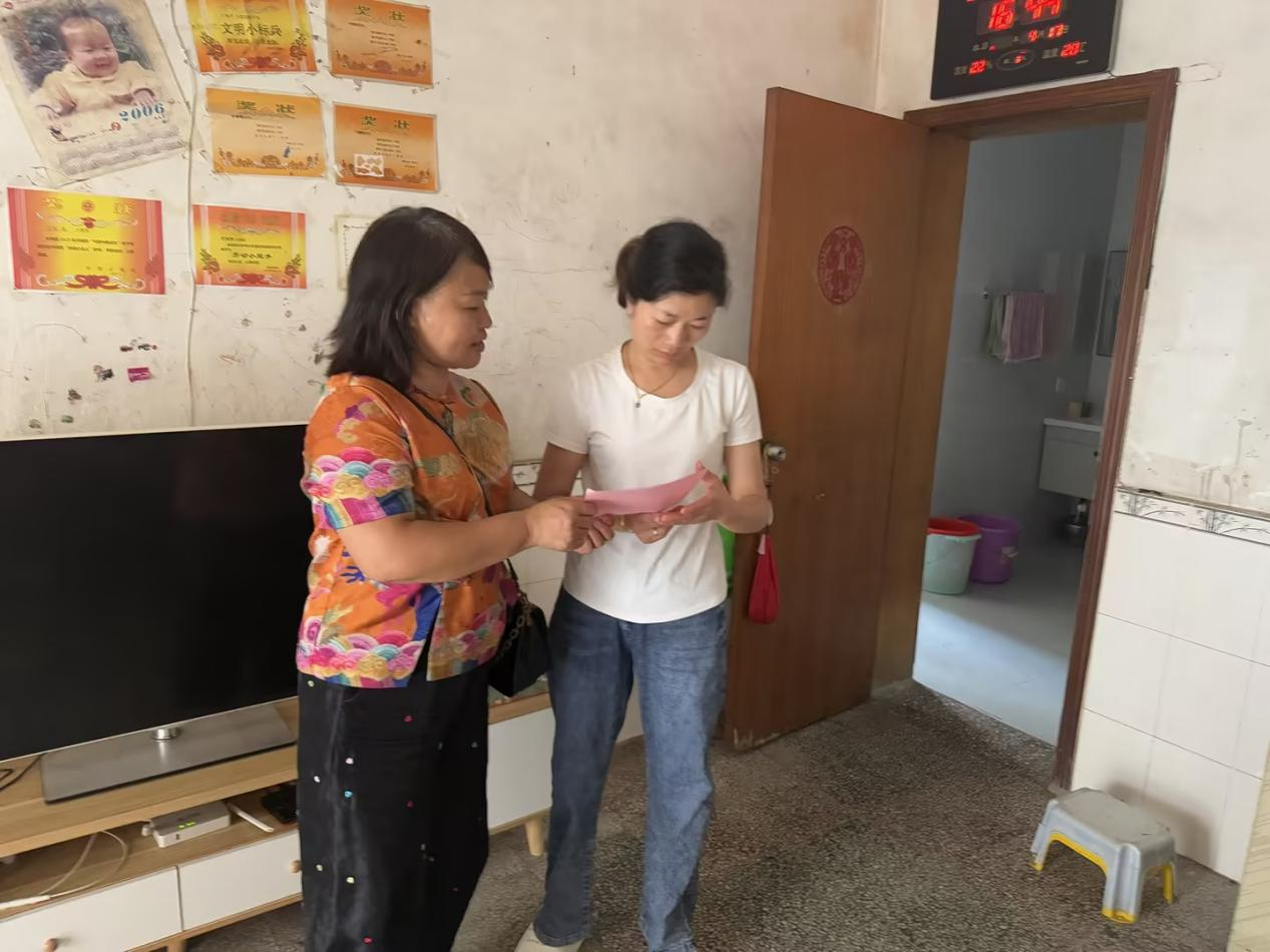 岳塘村：安全隐患大排查与宣传教育“双管齐下” 筑牢夏季防溺水安全堤