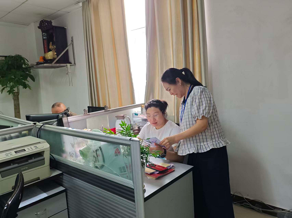 企业服务年 全力促发展丨湖湘社区开展企业走访摸排专项行动