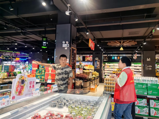 整治环境卫生 筑牢健康屏障——长塘社区扎实开展夏秋季爱国卫生运动