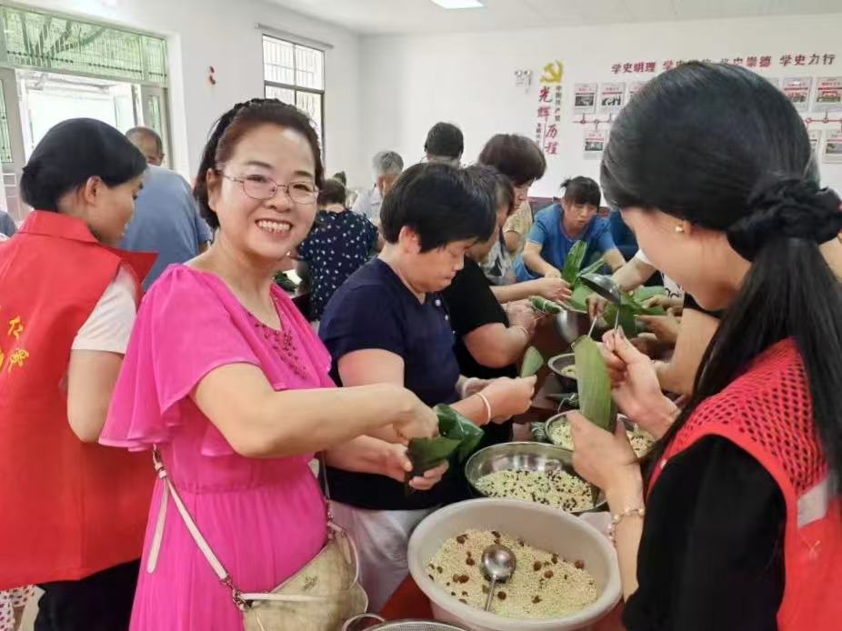 新站社区开展“邻里话端午 温情满家园”主题活动