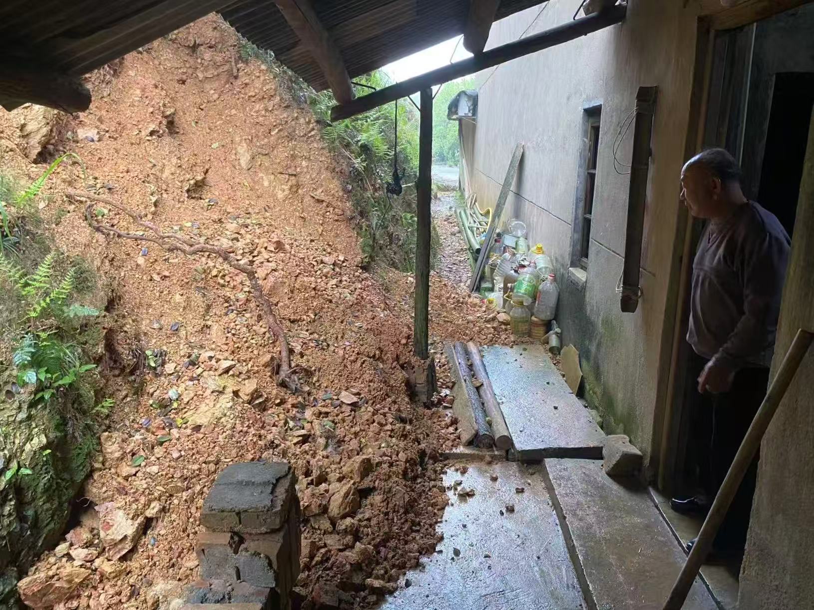 办实事除隐患 双马街道云和村扎实推进切坡建房专项治理
