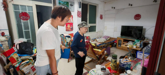 长城社区暖心帮扶迷路老人平安归家