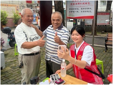 栗塘社区联合湖南电气职业技术学院开展“三下乡”社会实践活动