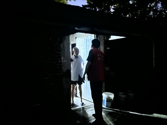 金耐社区：闻“风”而动筑防线 党群阵地暖民心